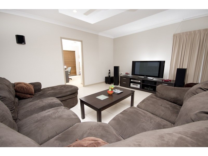 Bentley Park QLD 4869