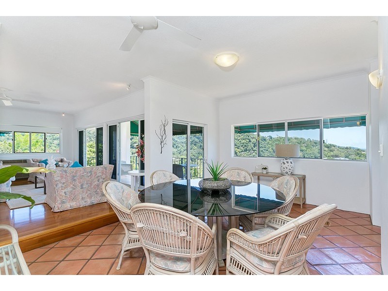 9-11 Hilltop Close, Bayview Heights QLD 4868