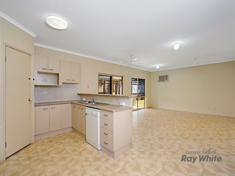 3 Tradewinds Close, Redlynch QLD 4870