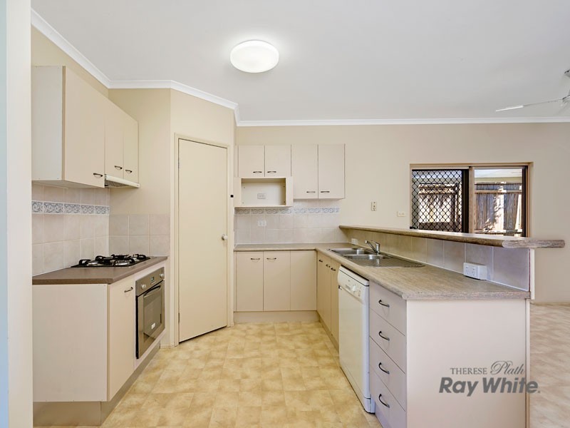 3 Tradewinds Close, Redlynch QLD 4870