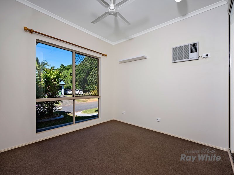 3 Tradewinds Close, Redlynch QLD 4870