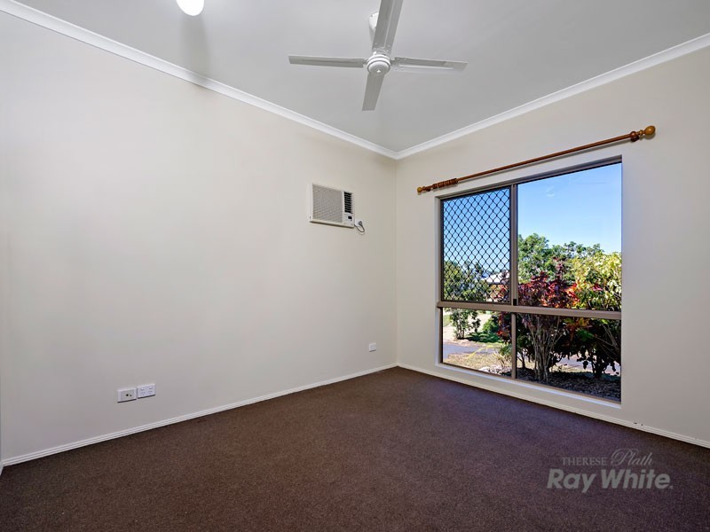 3 Tradewinds Close, Redlynch QLD 4870