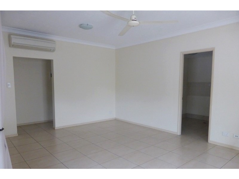 Manoora QLD 4870