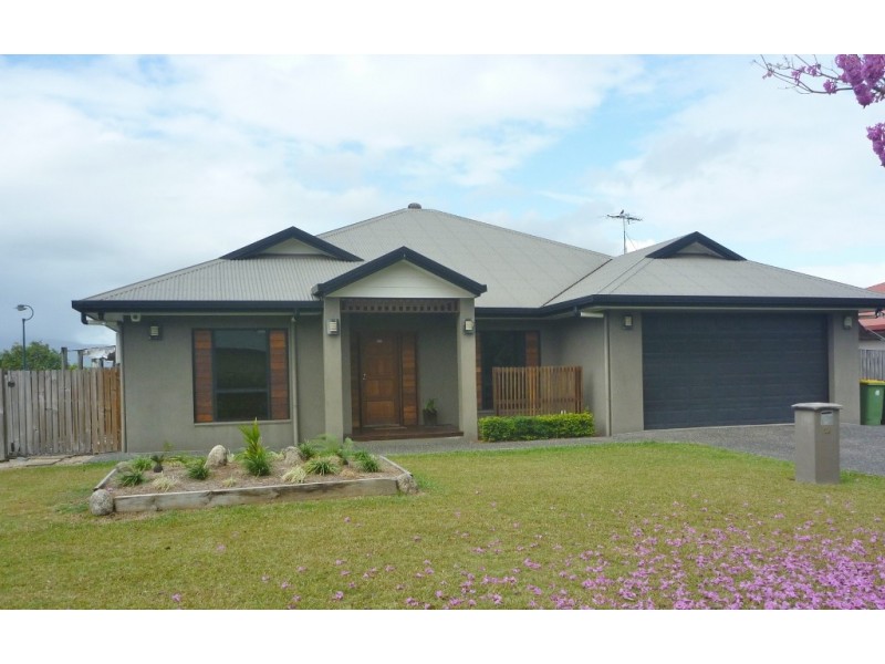 12 Picnic Street, White Rock QLD 4868