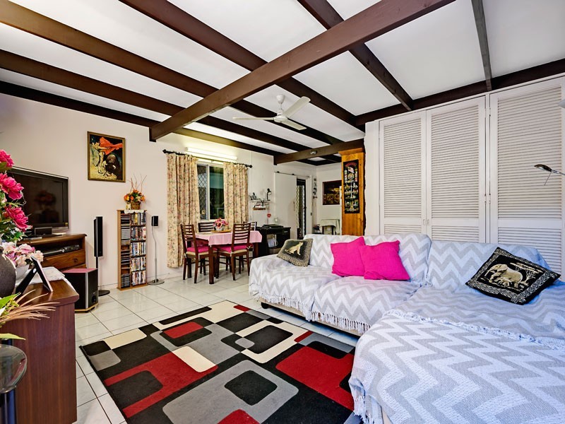 22 Yurongi Street, Caravonica QLD 4878