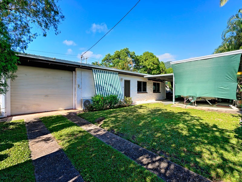 22 Yurongi Street, Caravonica QLD 4878