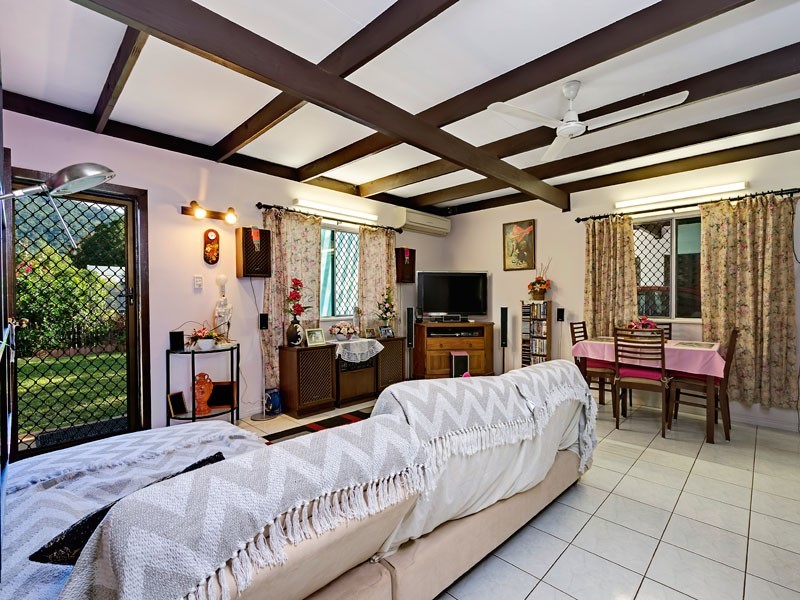 22 Yurongi Street, Caravonica QLD 4878