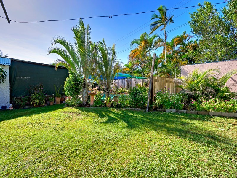 22 Yurongi Street, Caravonica QLD 4878
