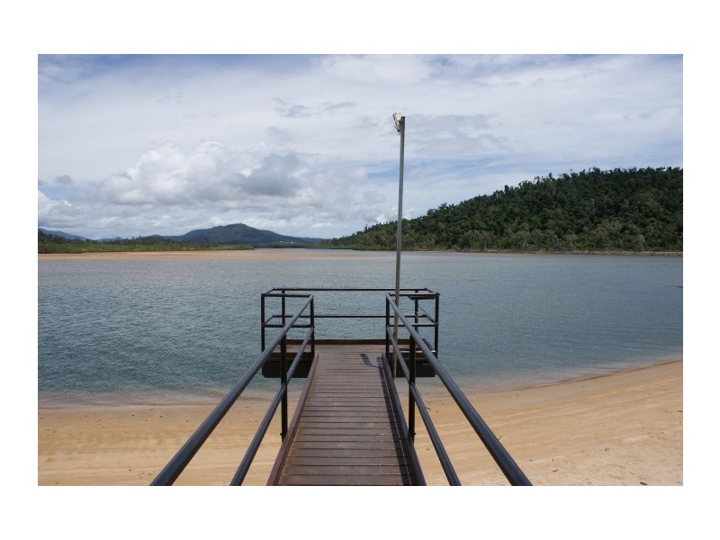 29 Luff Street, Hull Heads QLD 4854