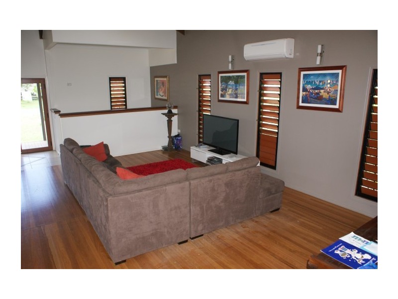 29 Luff Street, Hull Heads QLD 4854