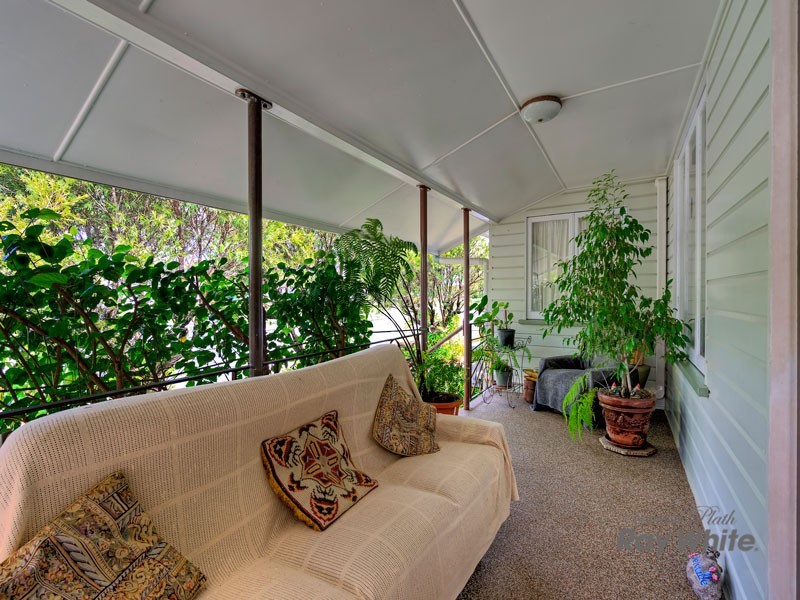 260 Brown Street, Westcourt QLD 4870