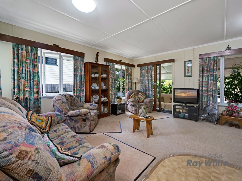 260 Brown Street, Westcourt QLD 4870