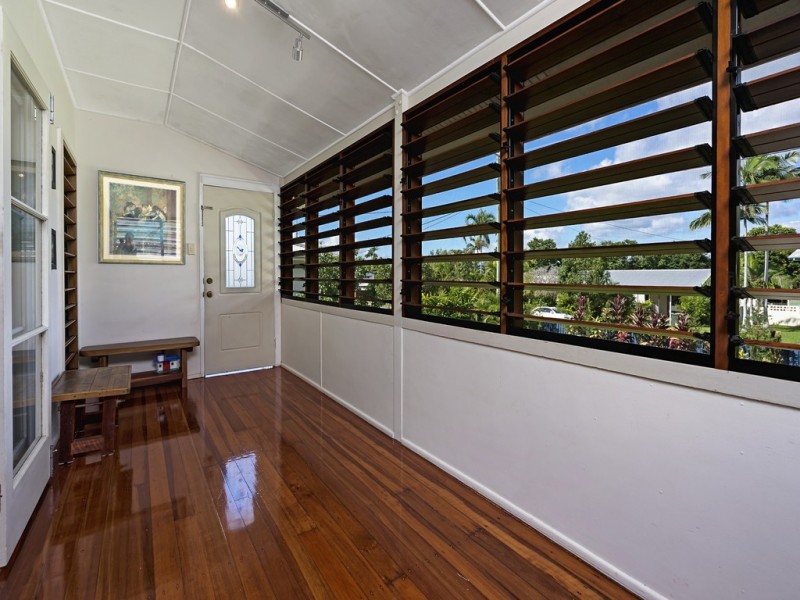210 Greenslopes Street, Edge Hill QLD 4870