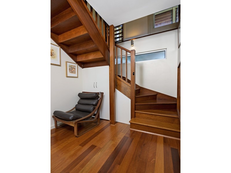 210 Greenslopes Street, Edge Hill QLD 4870