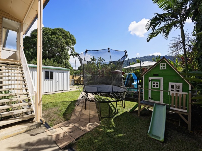 210 Greenslopes Street, Edge Hill QLD 4870