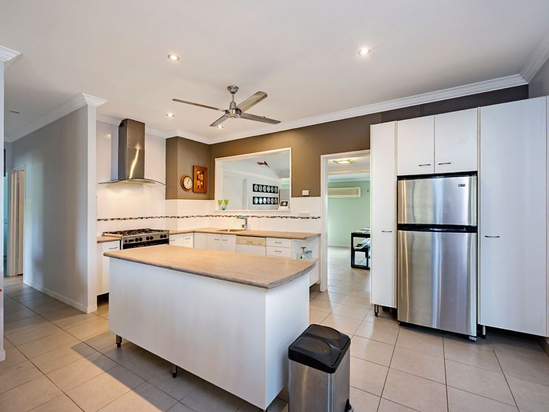30 Hollywood Boulevard, White Rock QLD 4868
