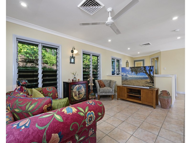 250 Toogood Road, Bayview Heights QLD 4868