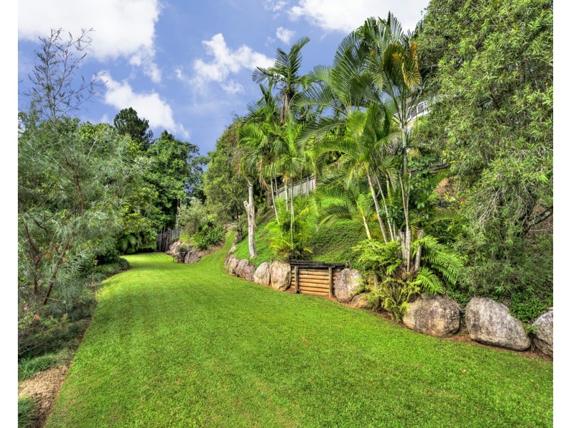 250 Toogood Road, Bayview Heights QLD 4868