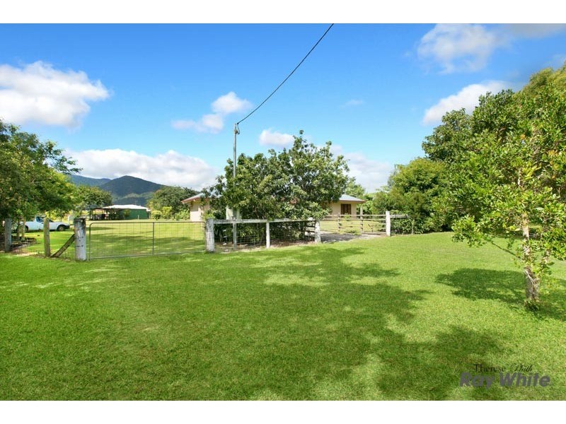 Lot 1 Gray Road (Cnr Brown Rd and Phillip Gray Rd), Green Hill QLD 4865