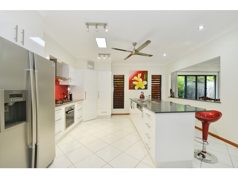 30 Catamaran Circuit, Trinity Beach QLD 4879
