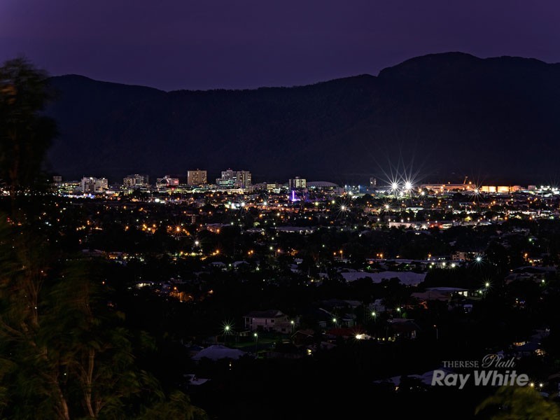 109 Summer Hill Drive, Mooroobool QLD 4870