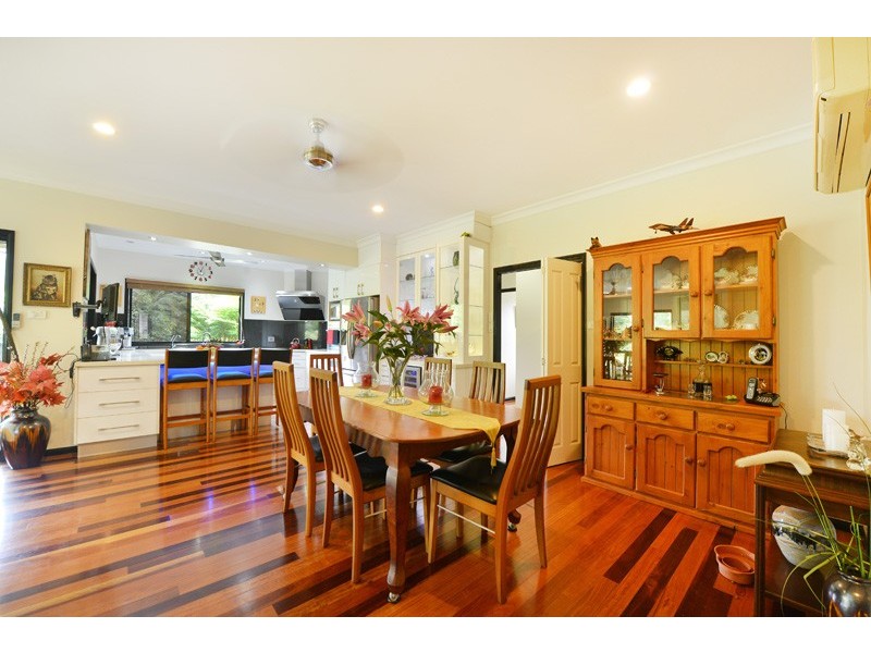 13 Powell Place, Bentley Park QLD 4869