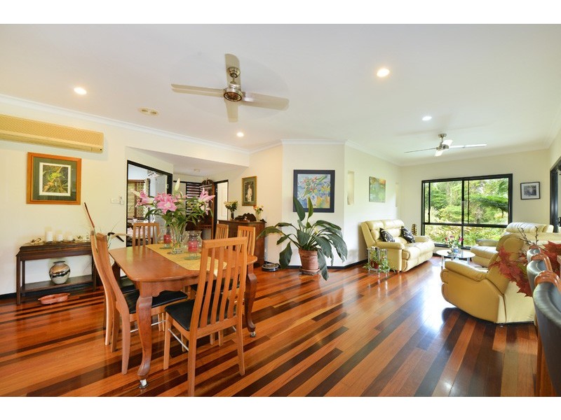 13 Powell Place, Bentley Park QLD 4869