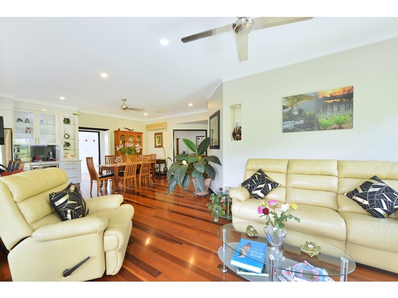 13 Powell Place, Bentley Park QLD 4869