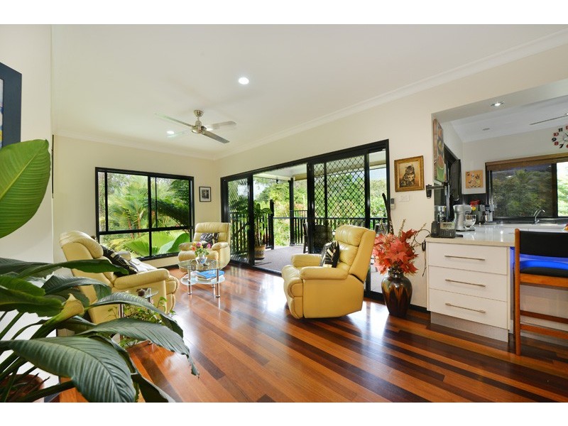 13 Powell Place, Bentley Park QLD 4869