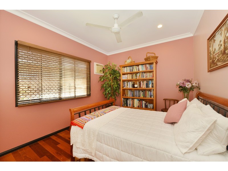 13 Powell Place, Bentley Park QLD 4869