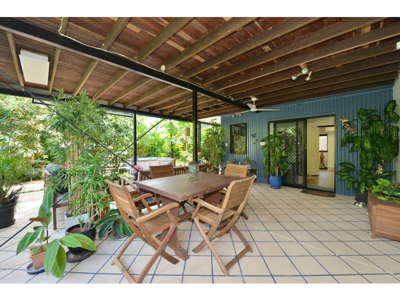 13 Powell Place, Bentley Park QLD 4869