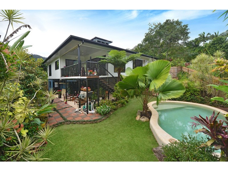 13 Powell Place, Bentley Park QLD 4869