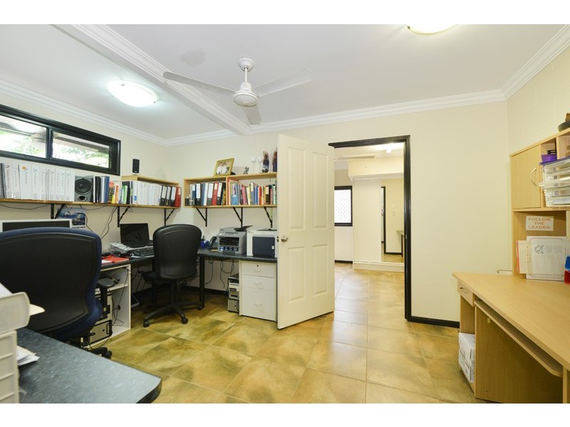 13 Powell Place, Bentley Park QLD 4869