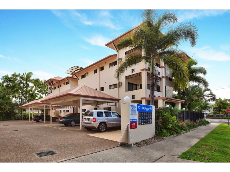 11/39 Digger Street, Cairns North QLD 4870
