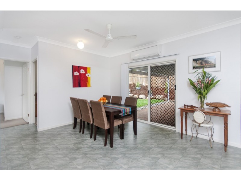 17 Fairley Street, Redlynch QLD 4870