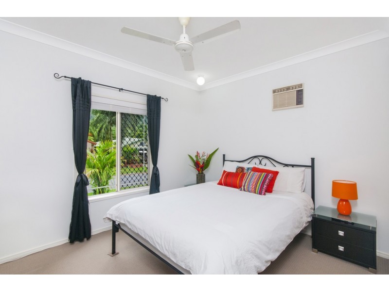 17 Fairley Street, Redlynch QLD 4870