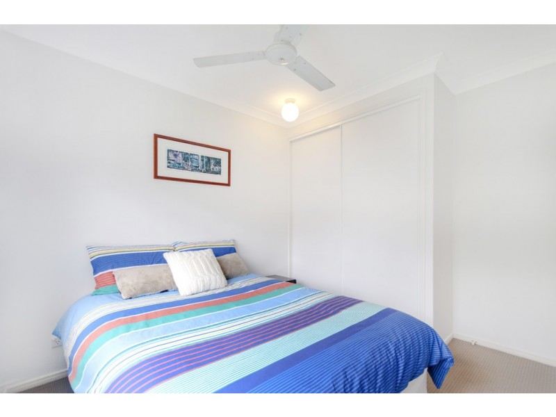 17 Fairley Street, Redlynch QLD 4870