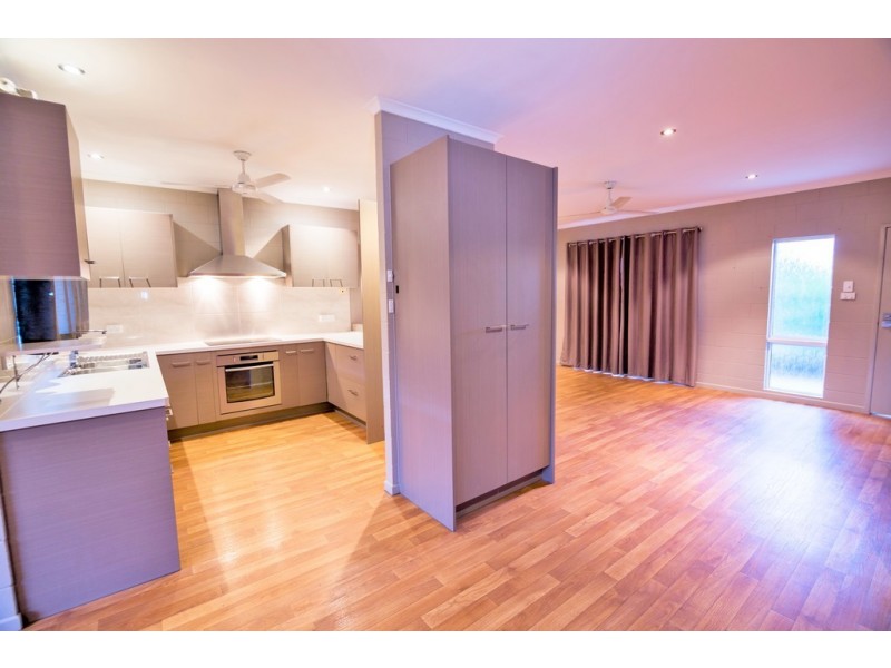 6 Leeuwin Crescent, Bentley Park QLD 4869