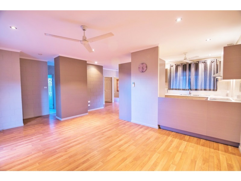6 Leeuwin Crescent, Bentley Park QLD 4869