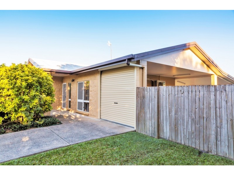 6 Leeuwin Crescent, Bentley Park QLD 4869