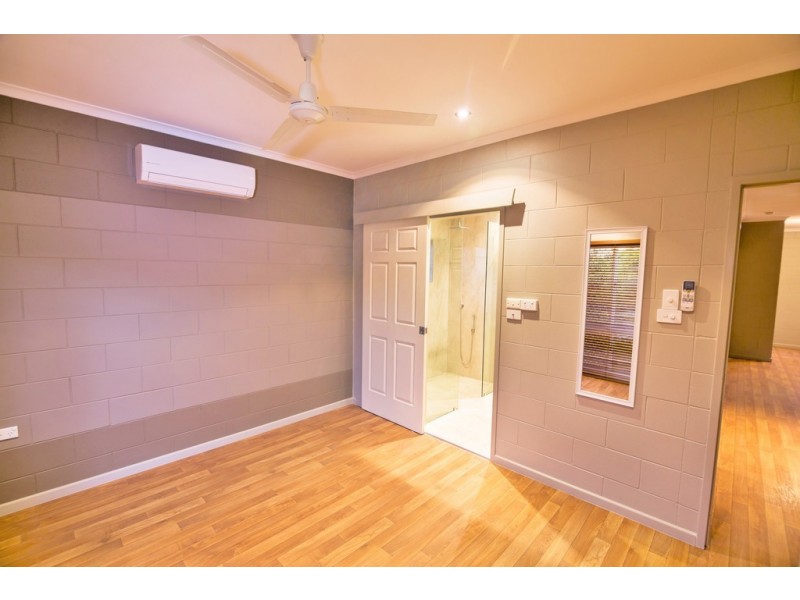 6 Leeuwin Crescent, Bentley Park QLD 4869