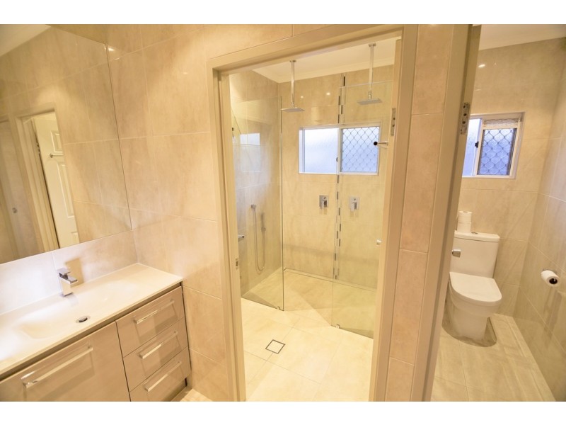 6 Leeuwin Crescent, Bentley Park QLD 4869