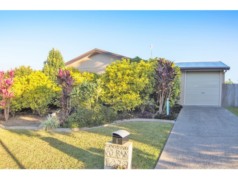 6 Leeuwin Crescent, Bentley Park QLD 4869