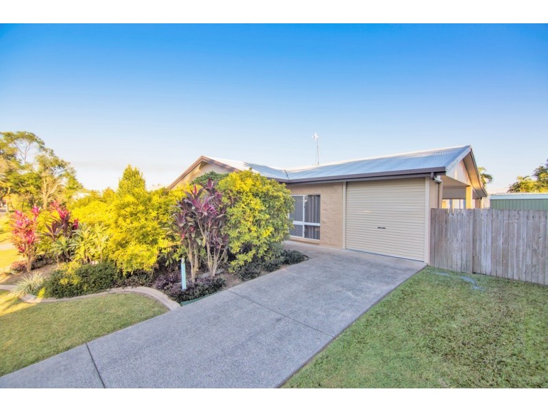 6 Leeuwin Crescent, Bentley Park QLD 4869