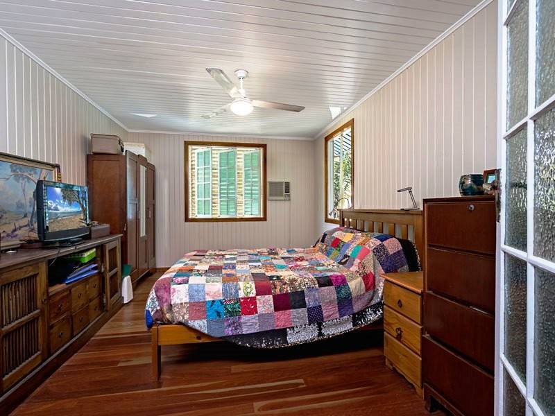 82 Cairns Street, Cairns North QLD 4870