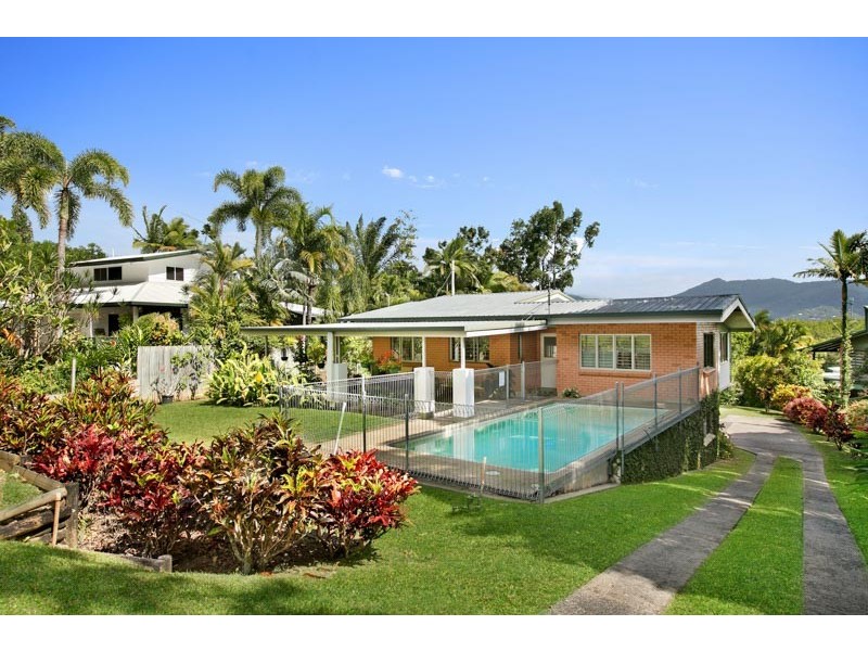 13 Ray Street, Yorkeys Knob QLD 4878