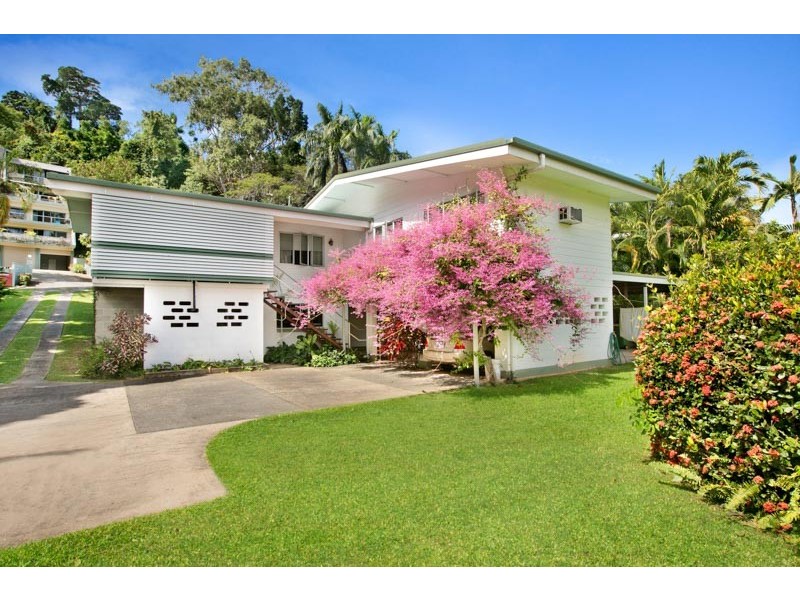 13 Ray Street, Yorkeys Knob QLD 4878