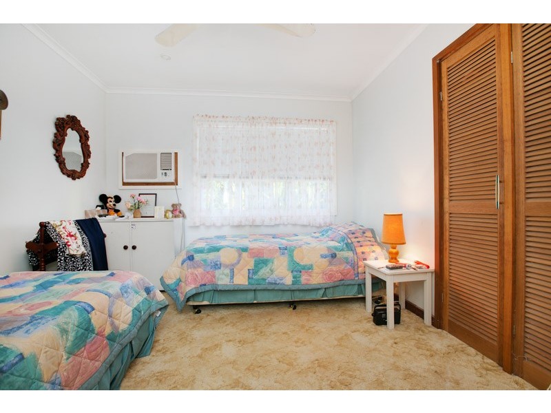 13 Ray Street, Yorkeys Knob QLD 4878