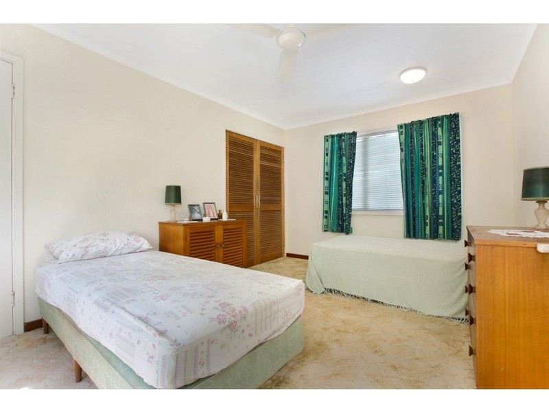 13 Ray Street, Yorkeys Knob QLD 4878