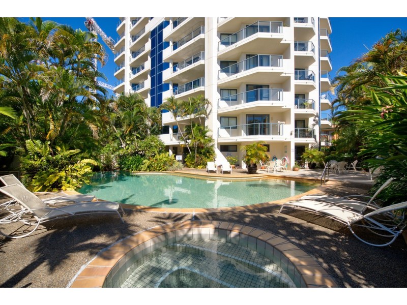 31/181 Esplanade, Cairns North QLD 4870